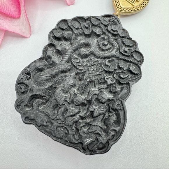 Lucky Brand Eastern Mystic Faux Stone Carved Pendant Necklace India Ornate Chain - Picture 5 of 15